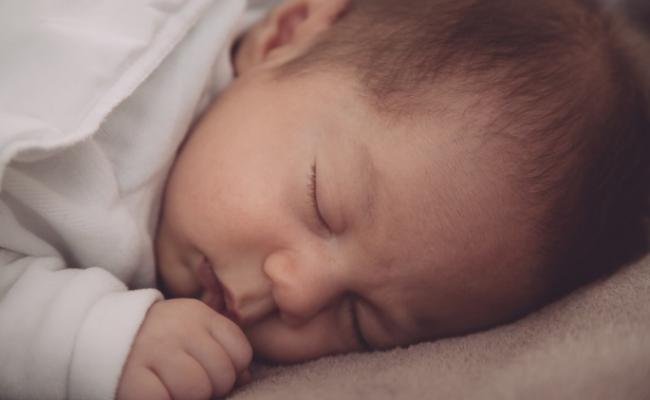 Favoriser Le Developpement Du Cerveau Des Bebes Comment Le Proteger Creche Koalakids Fr Favoriser Le Developpement Du Cerveau Des Bebes Comment Le Proteger Creche Koalakids Fr